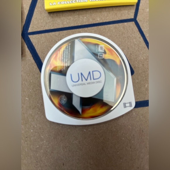 PSP Bundle in Box - Picture 5 of 16